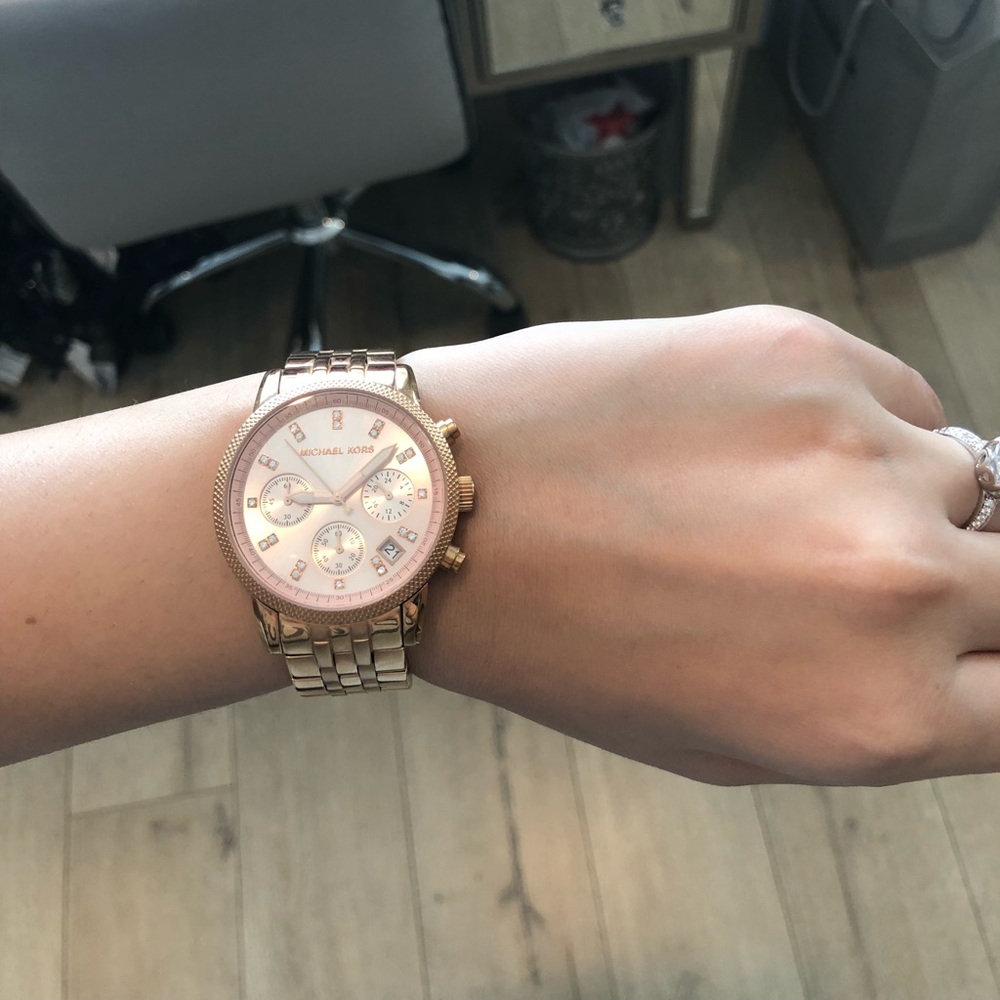 Michael Kors rose gold watch - Picture 5 of 8